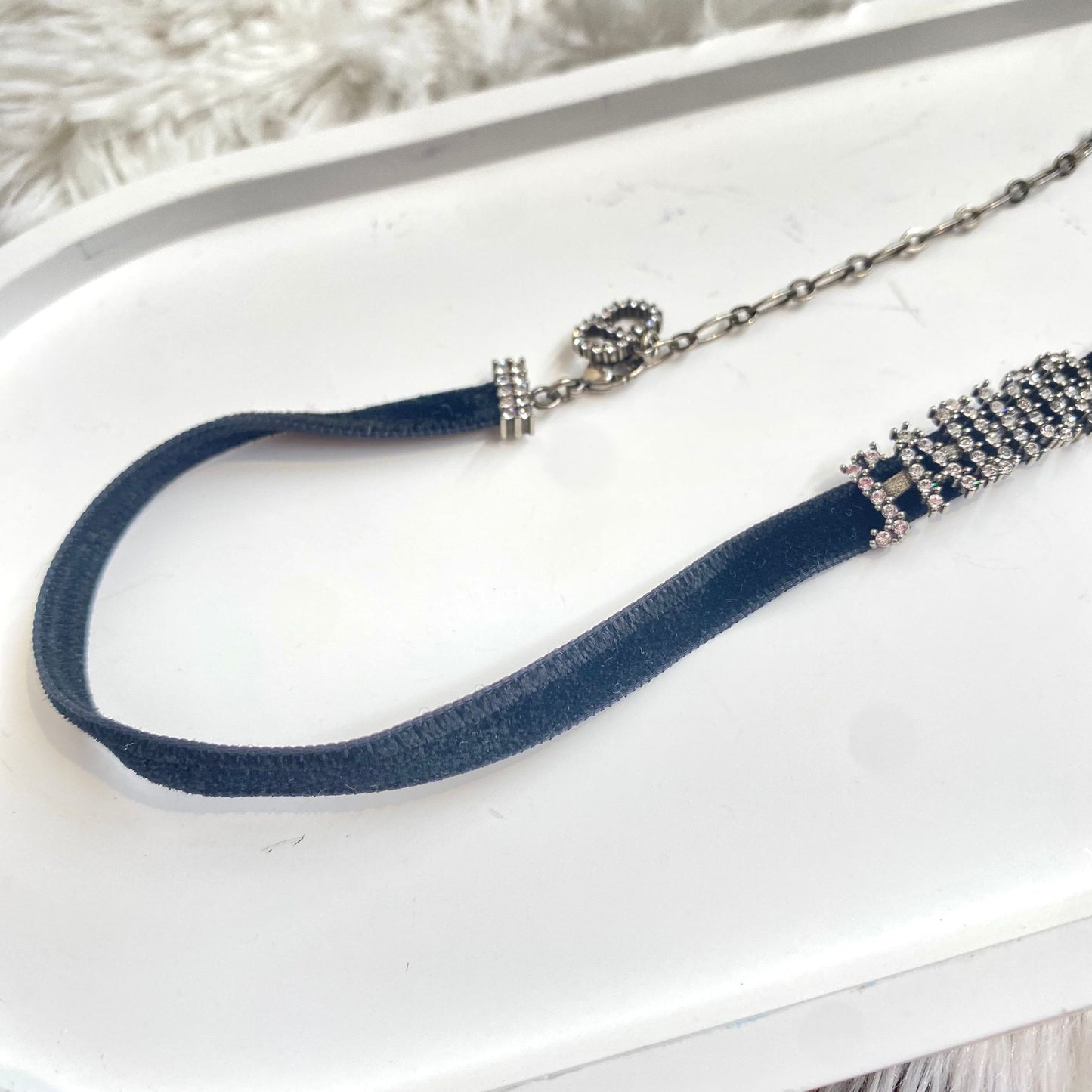 DIOR CHOKER