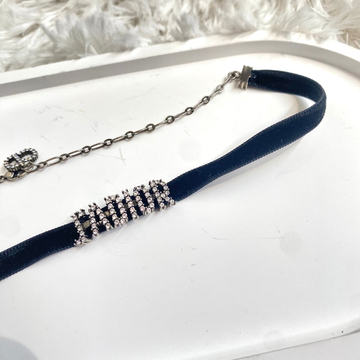 DIOR CHOKER
