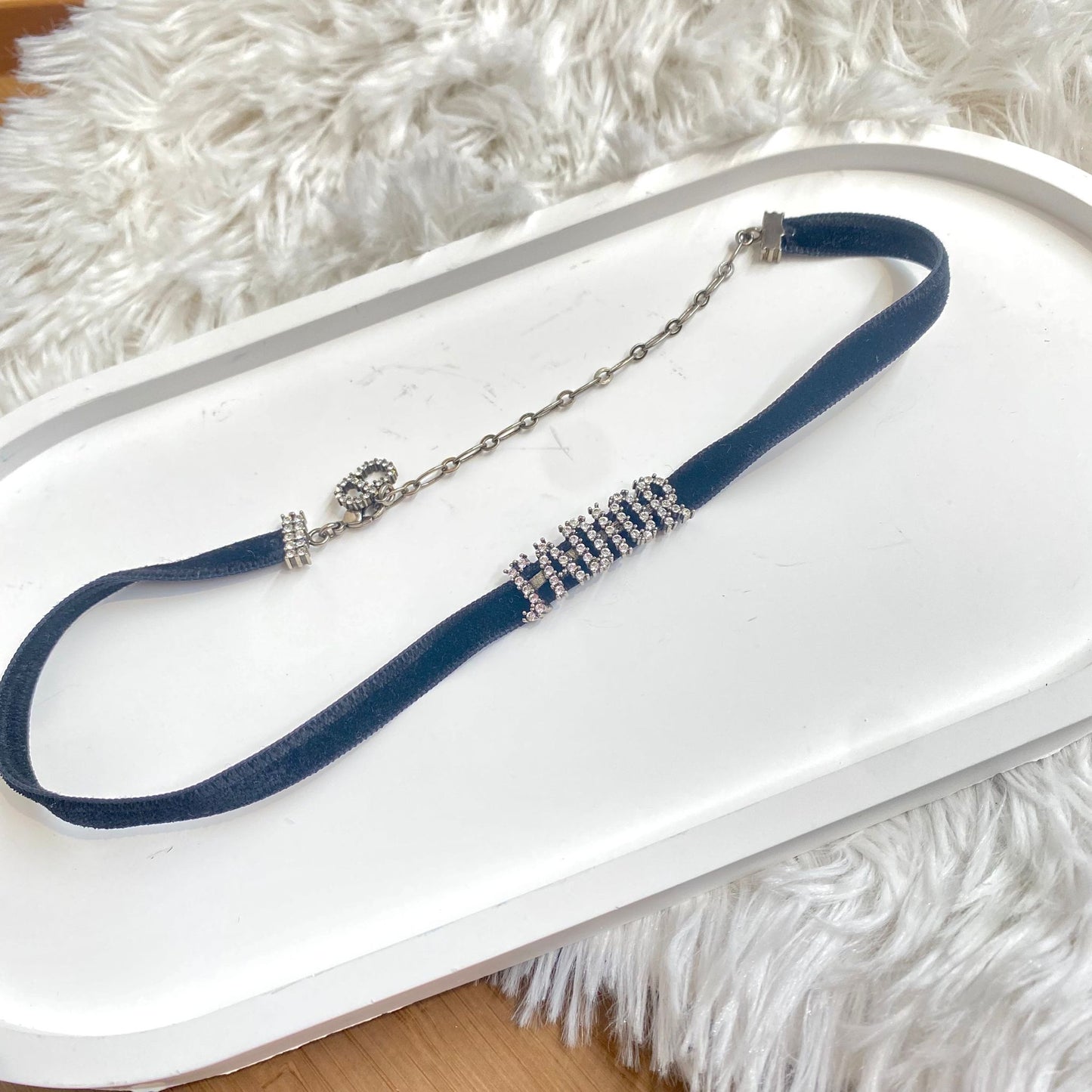 DIOR CHOKER