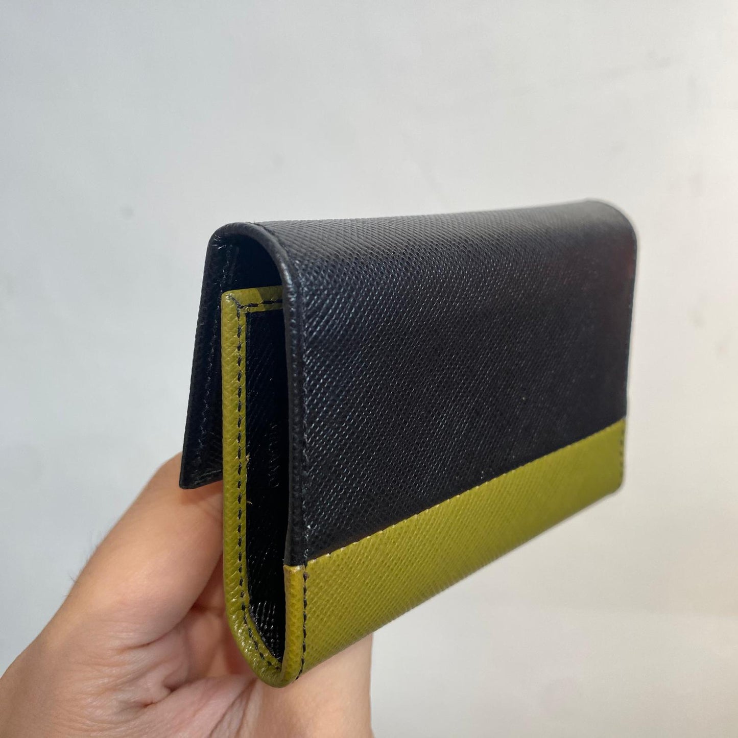 PRADA 雙色鎖匙包