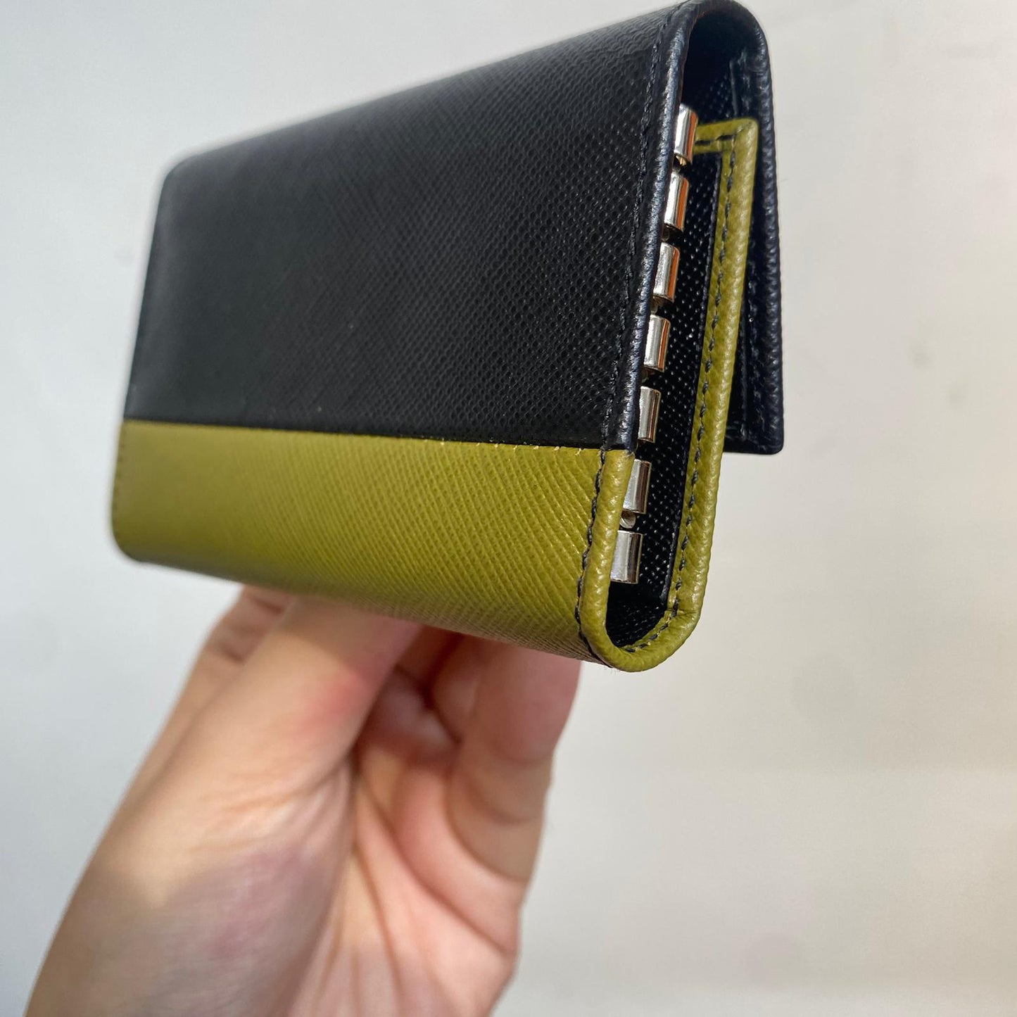 PRADA 雙色鎖匙包