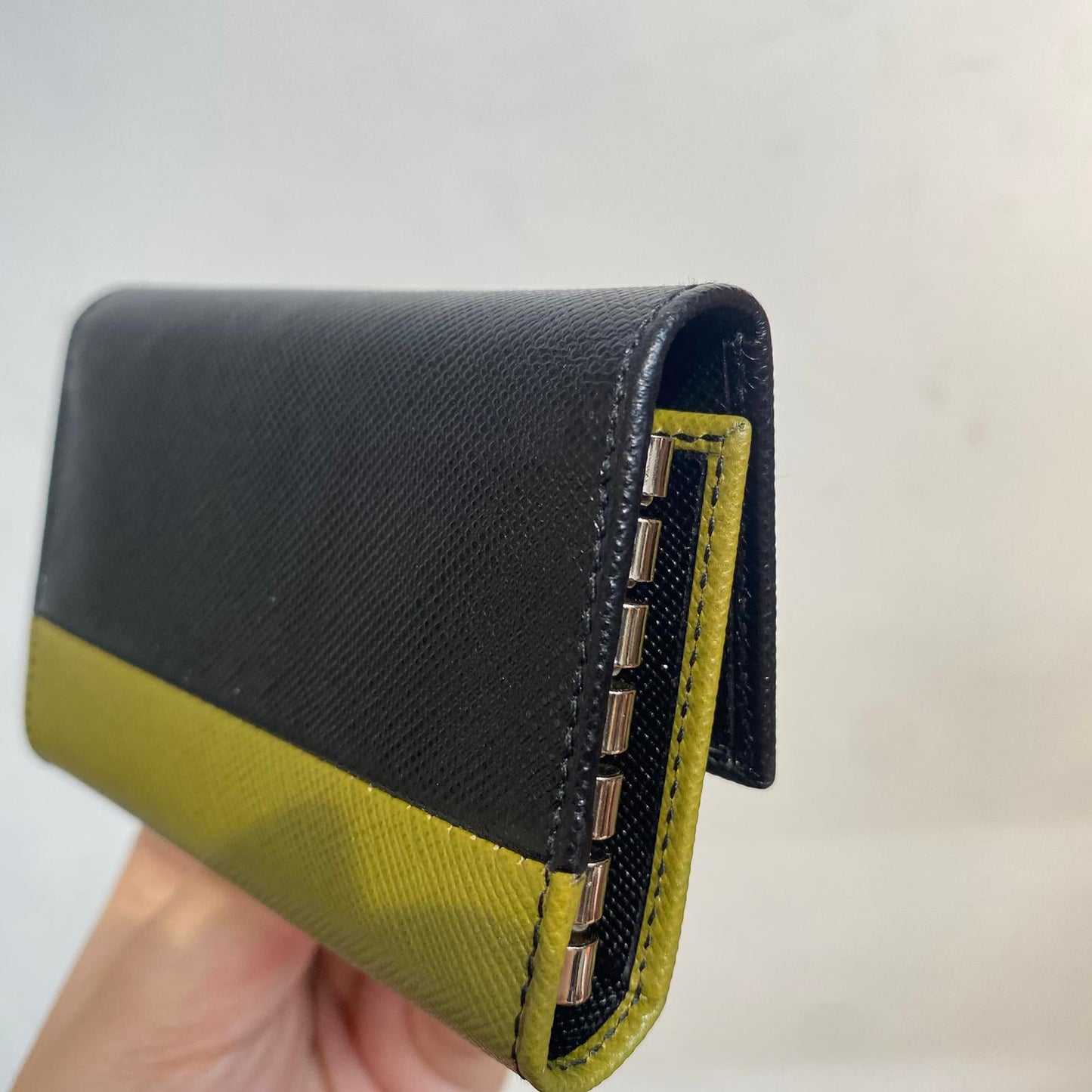PRADA 雙色鎖匙包