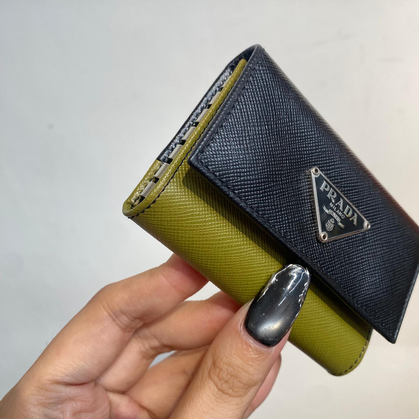 PRADA 雙色鎖匙包