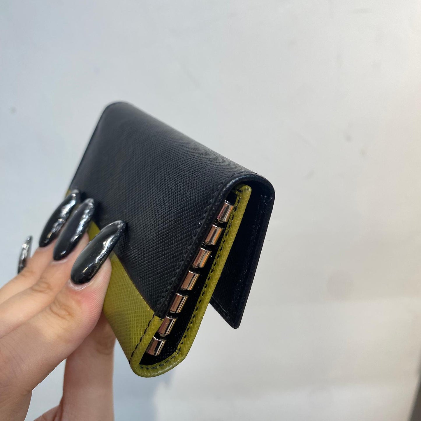PRADA 雙色鎖匙包