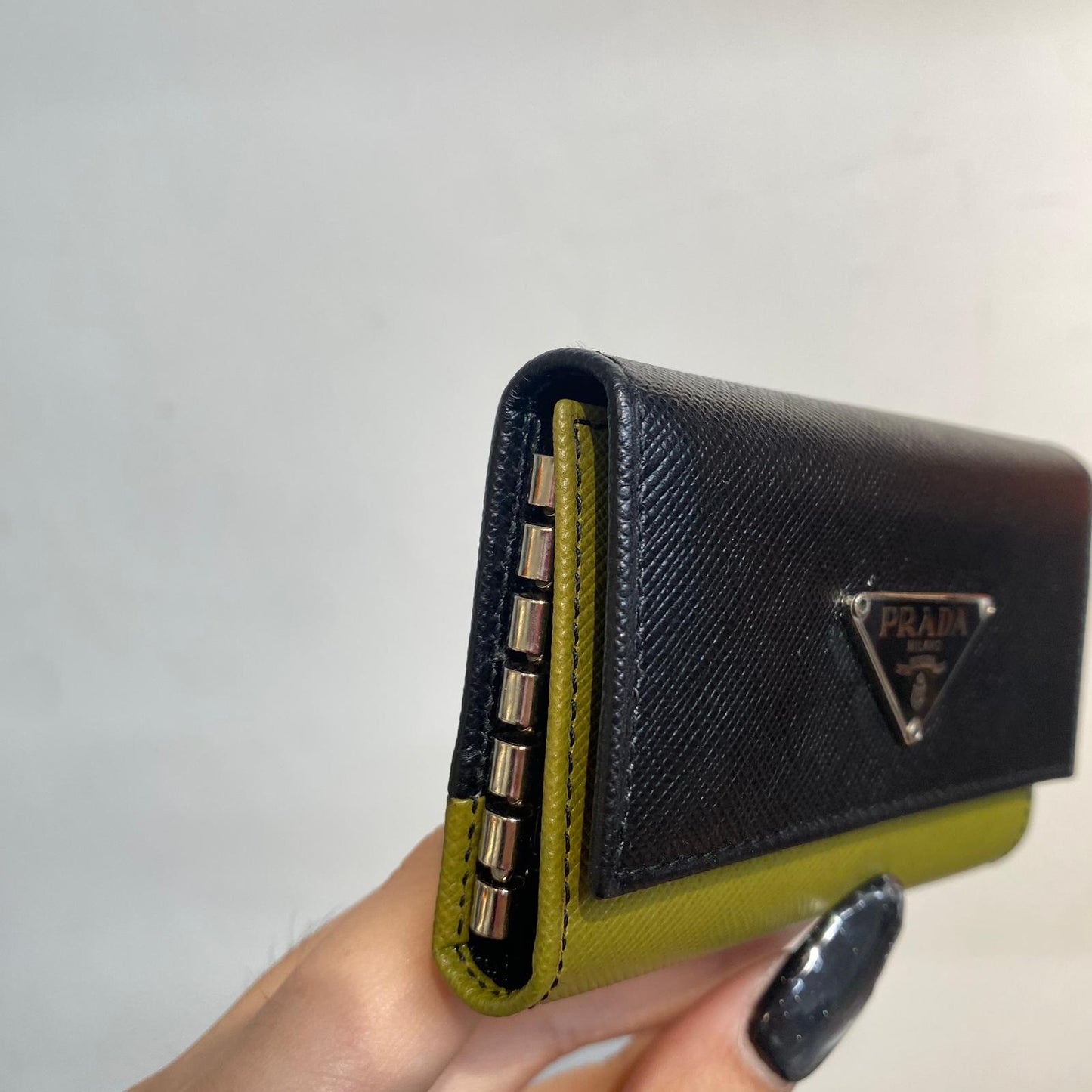 PRADA 雙色鎖匙包