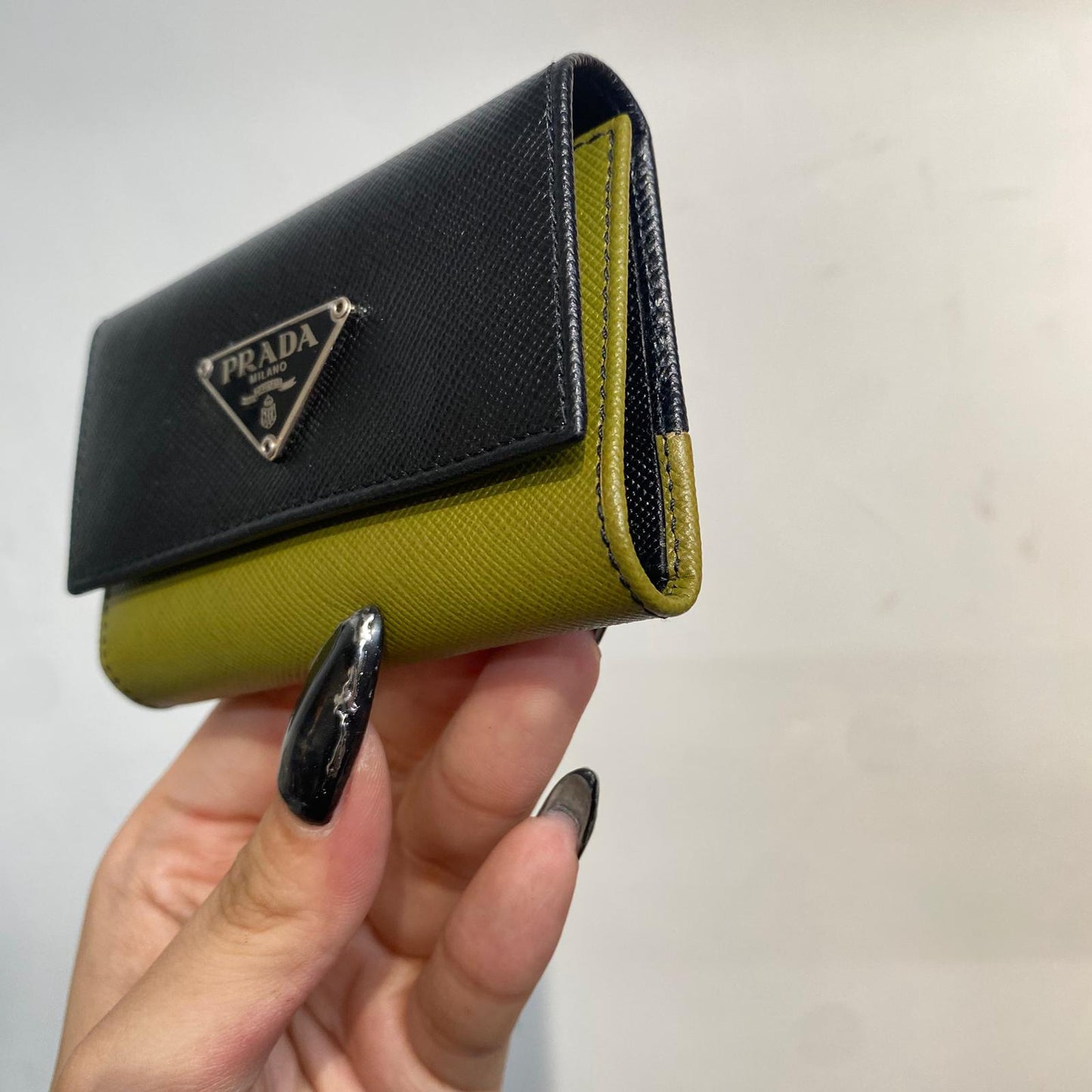 PRADA 雙色鎖匙包