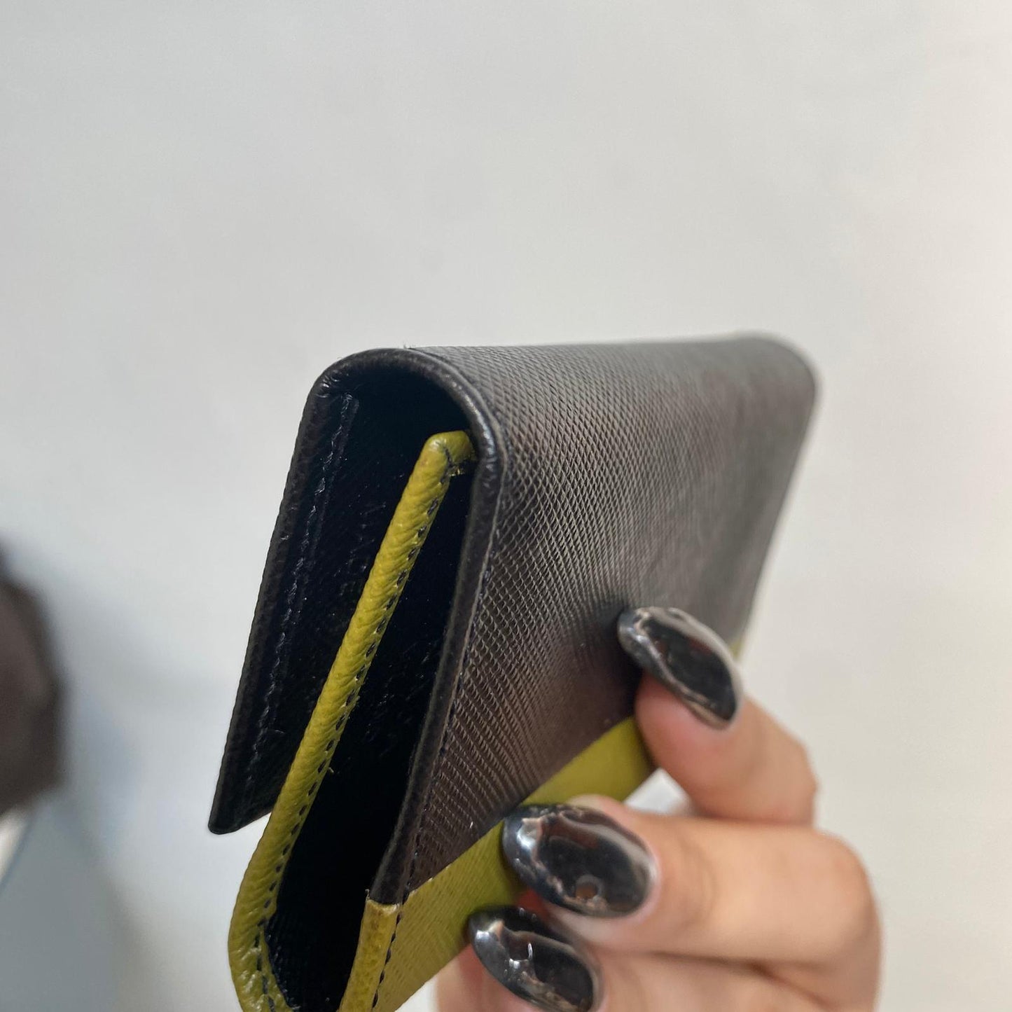 PRADA 雙色鎖匙包
