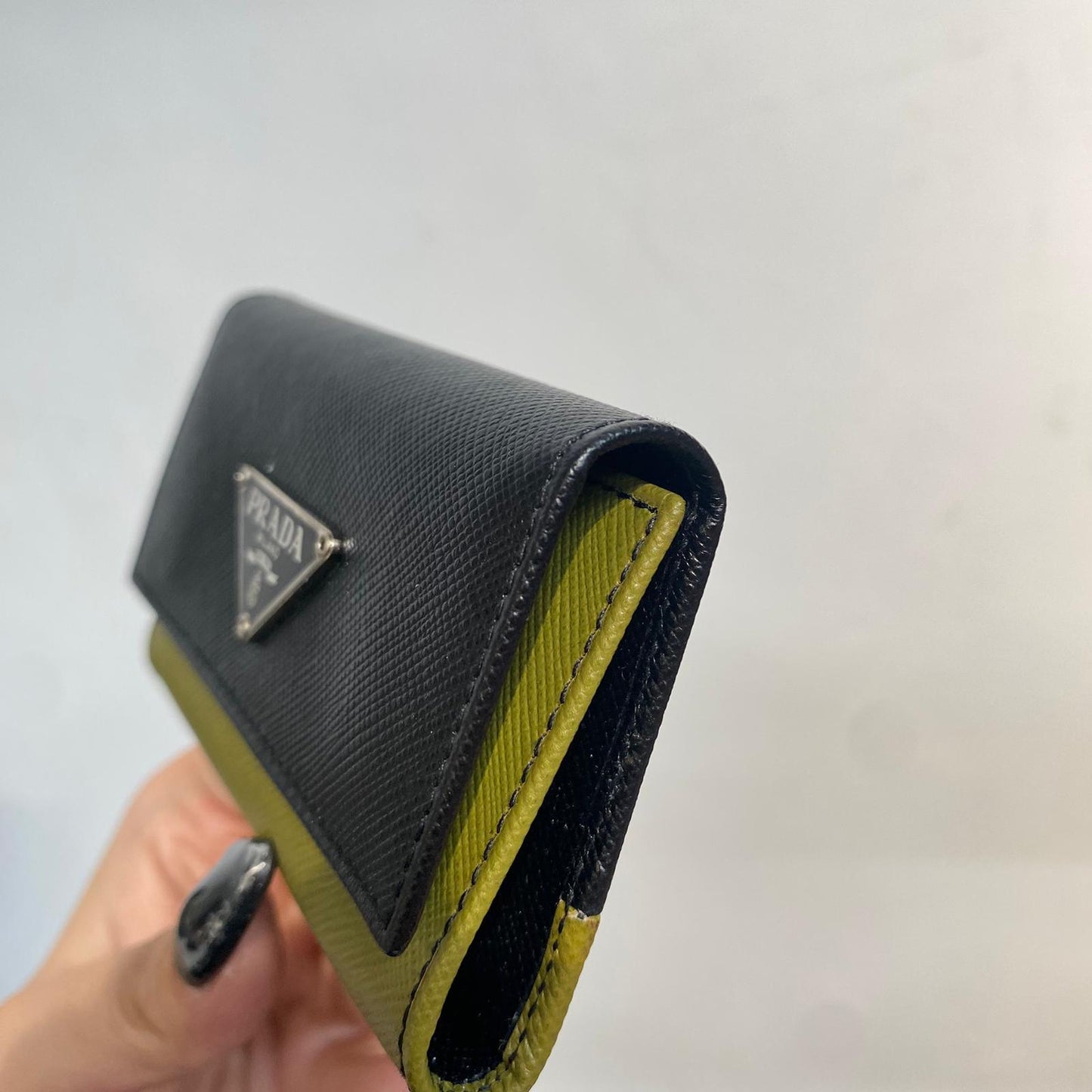 PRADA 雙色鎖匙包