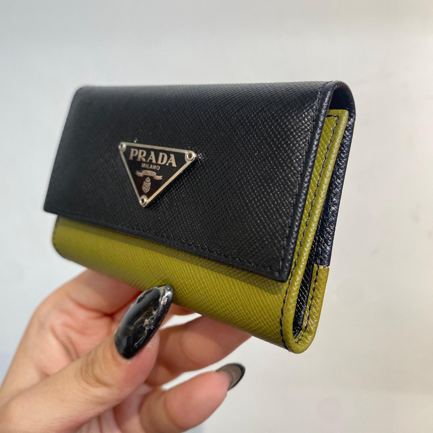 PRADA 雙色鎖匙包