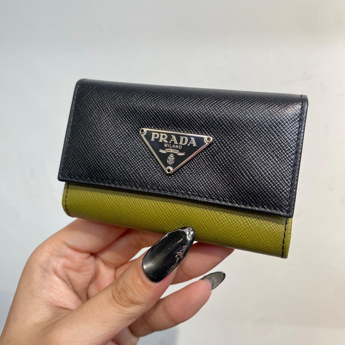 PRADA 雙色鎖匙包