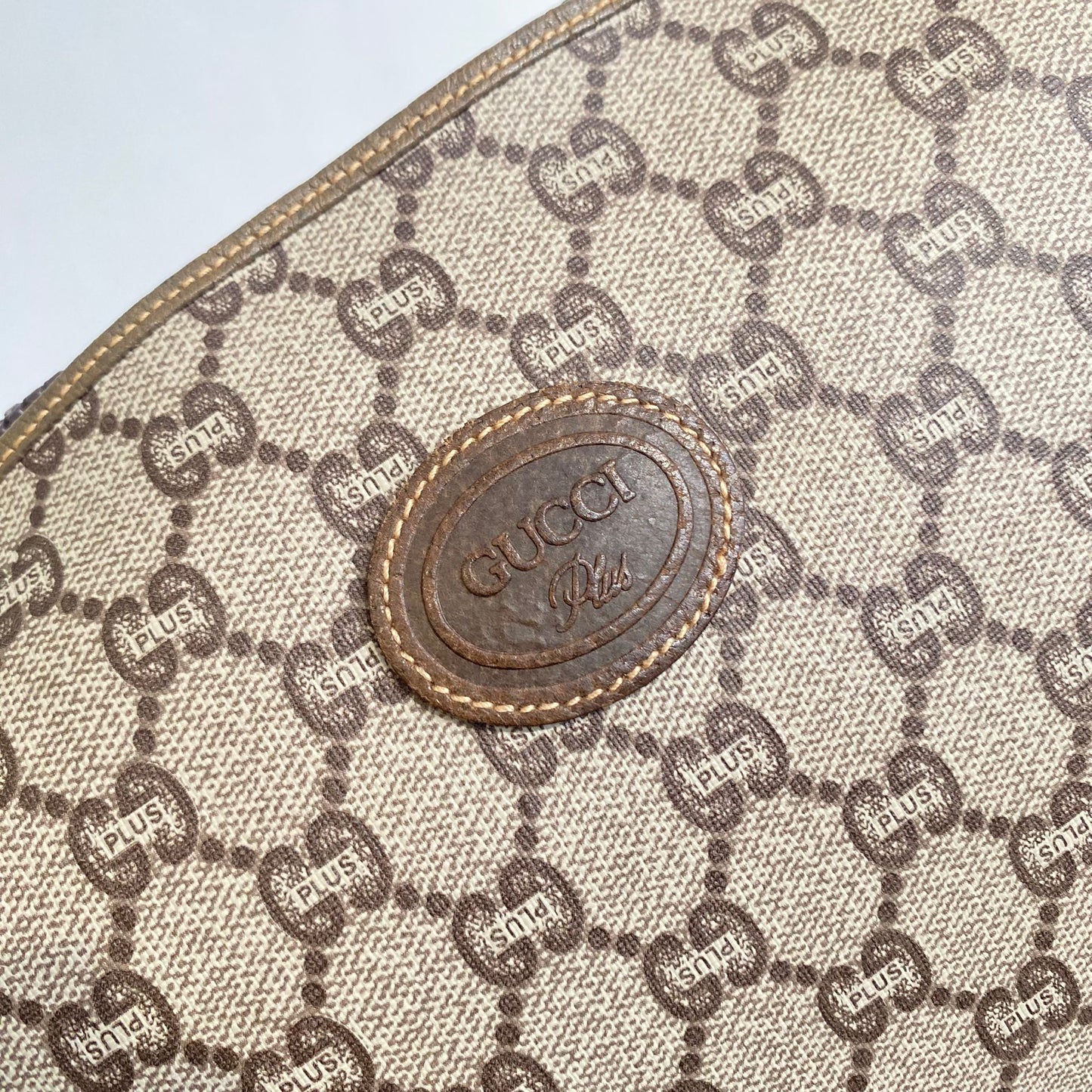 GUCCI 老花 Pouch