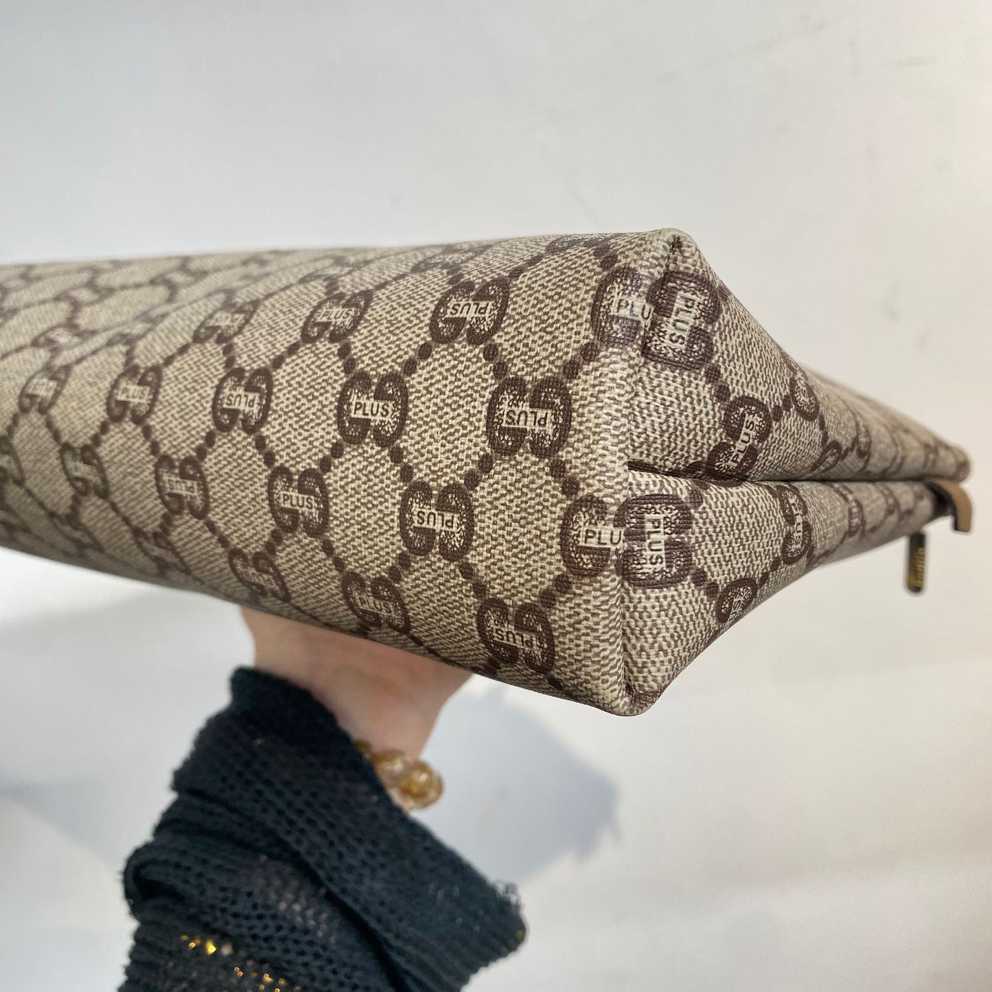 GUCCI 老花 Pouch