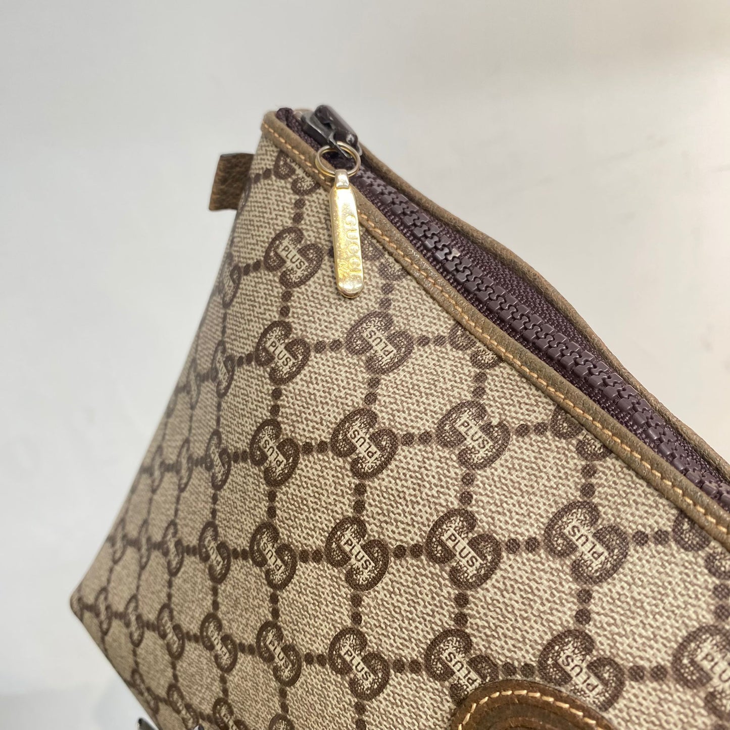 GUCCI 老花 Pouch