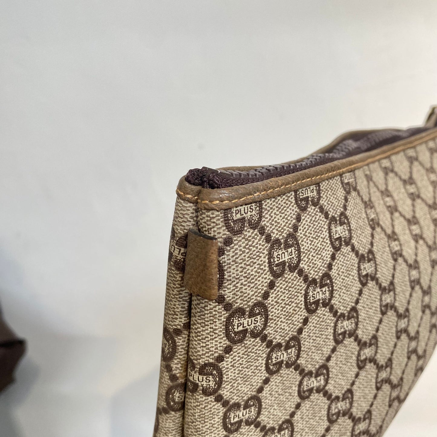 GUCCI 老花 Pouch
