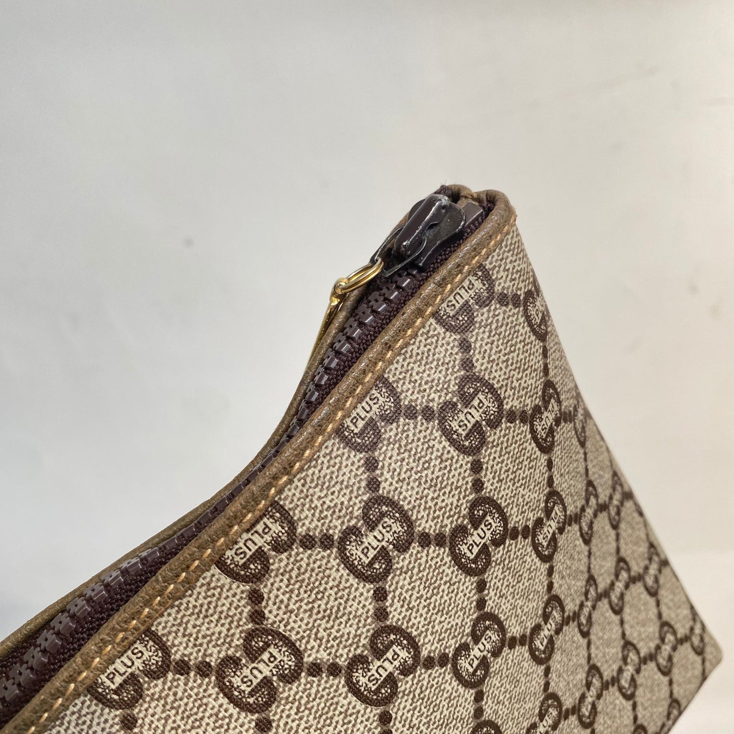 GUCCI 老花 Pouch