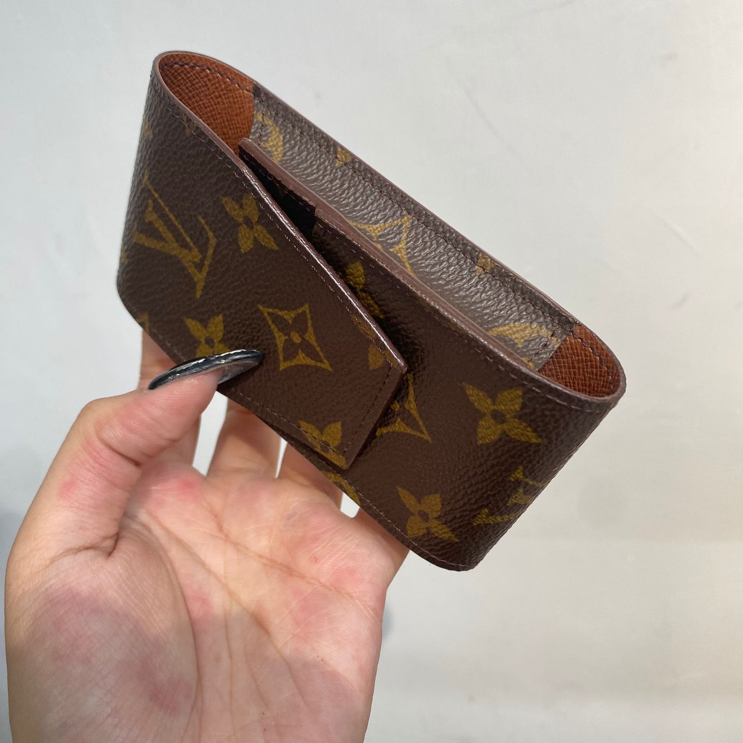 LV Case