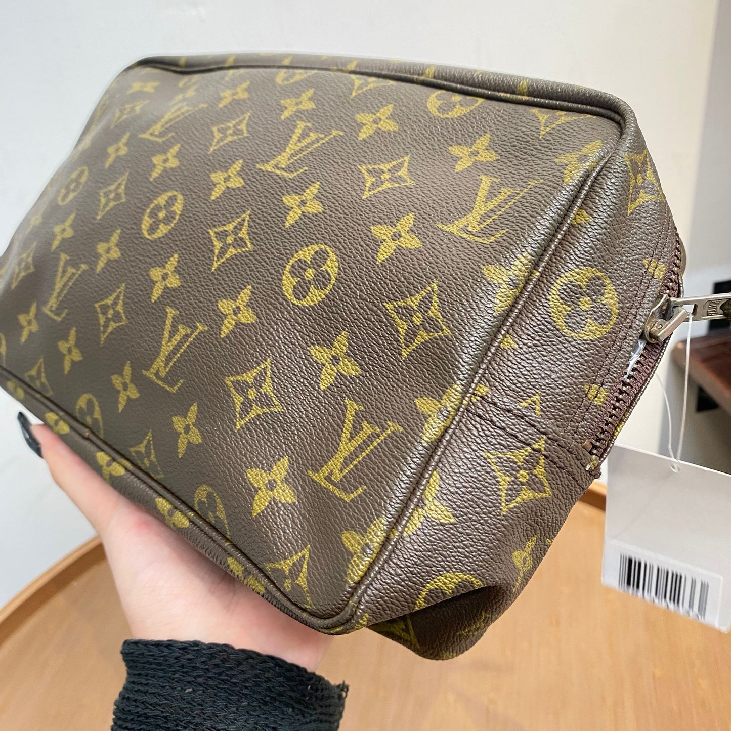 LV Pouch