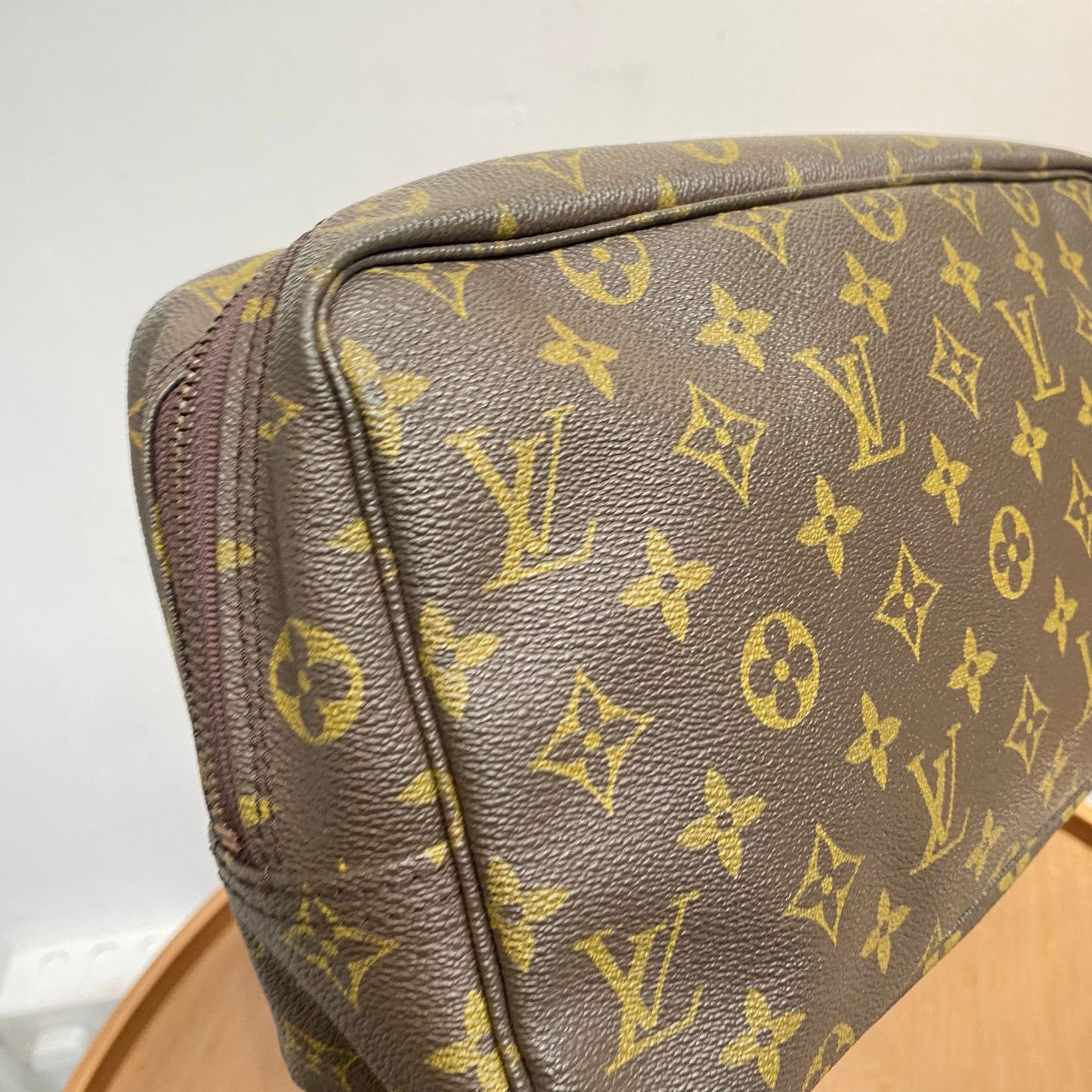 LV Pouch