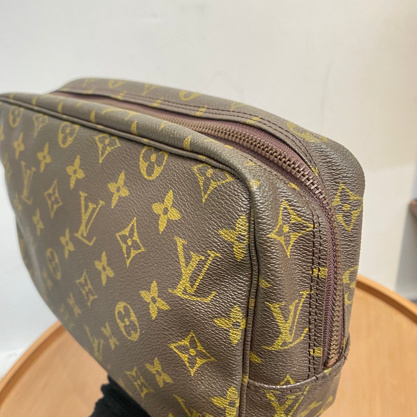 LV Pouch