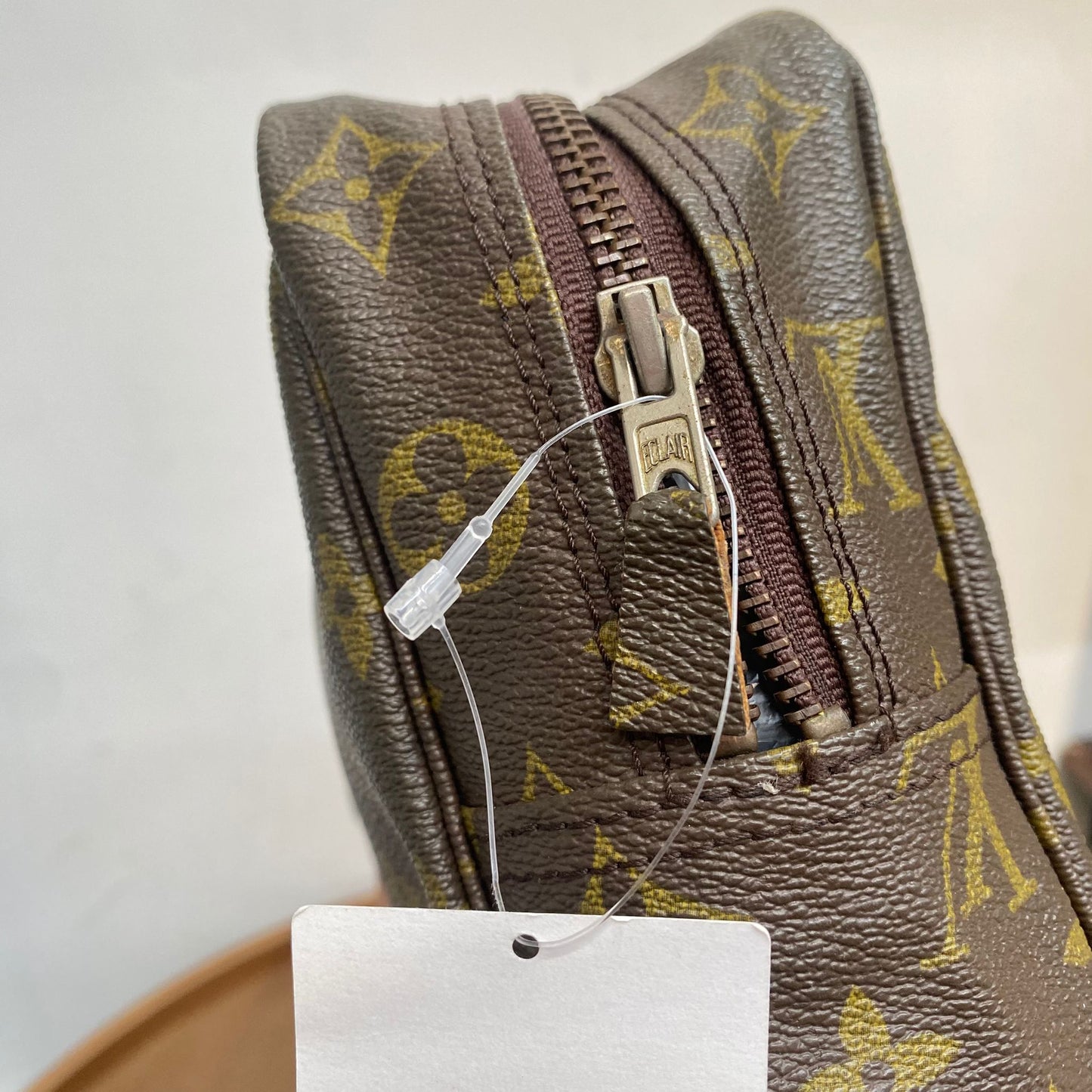 LV Pouch