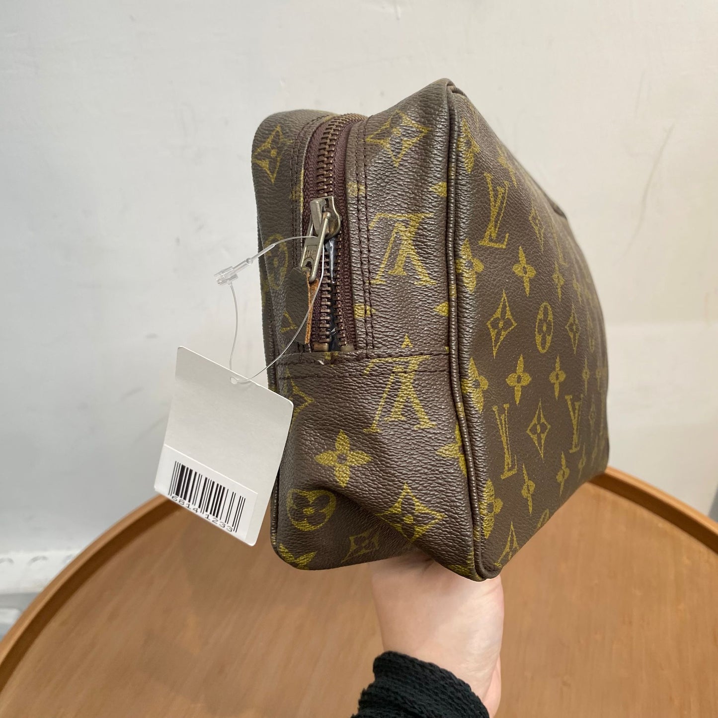 LV Pouch