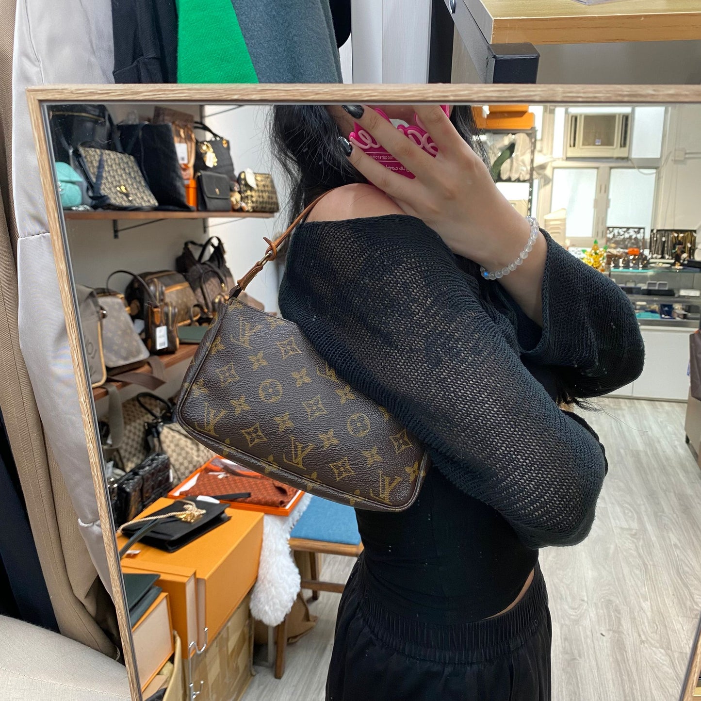 LV 麻將袋 Pochette Accessoires Monogram