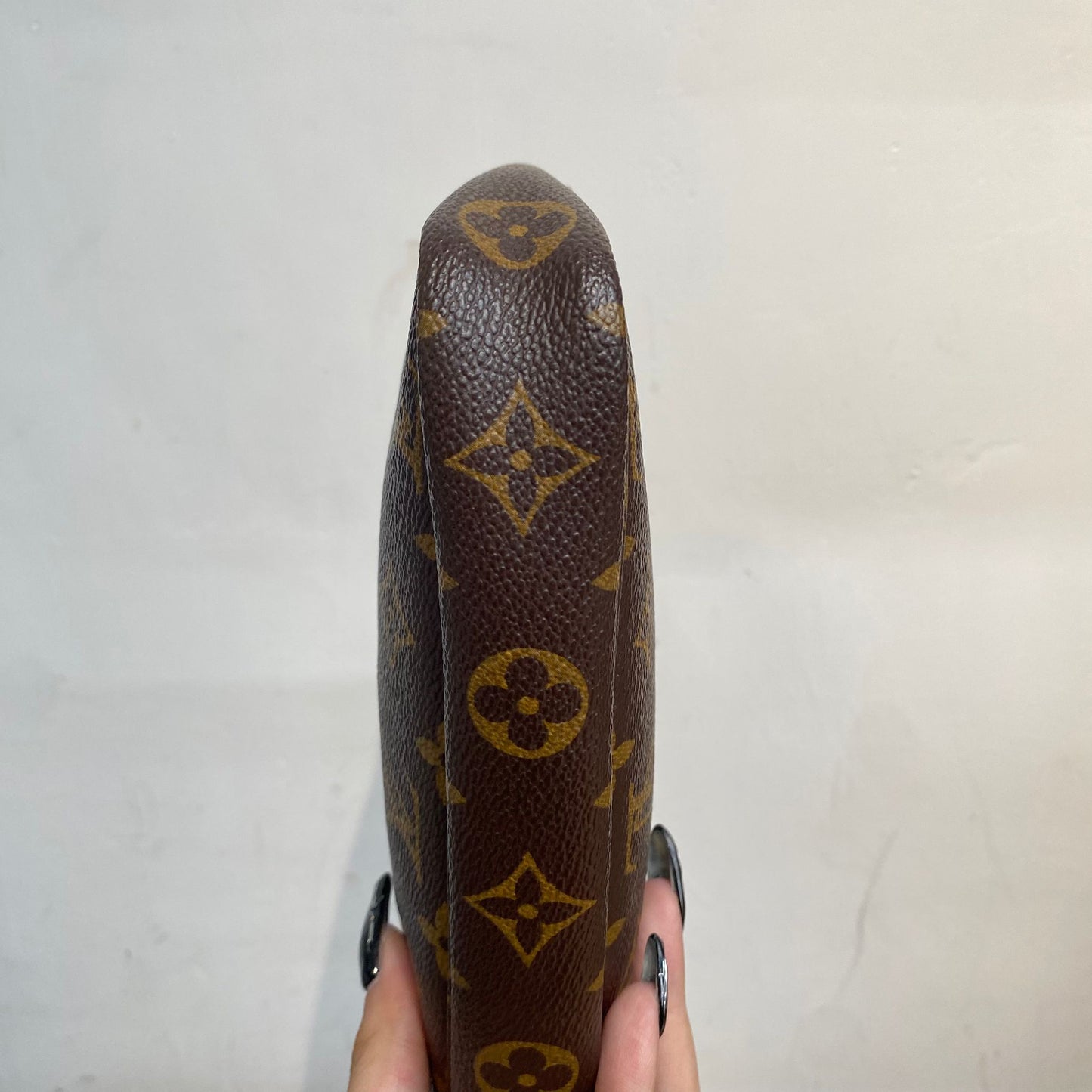 LV 麻將袋 Pochette Accessoires Monogram