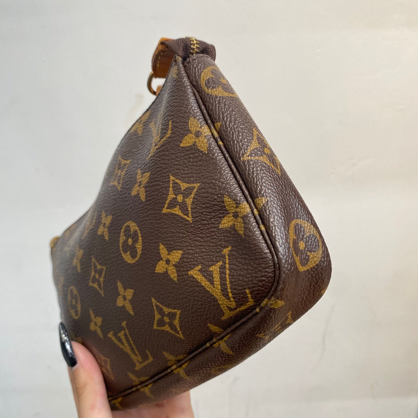 LV 麻將袋 Pochette Accessoires Monogram