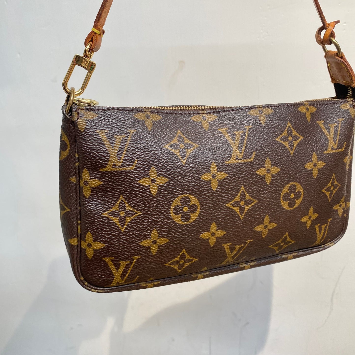 LV 麻將袋 Pochette Accessoires Monogram