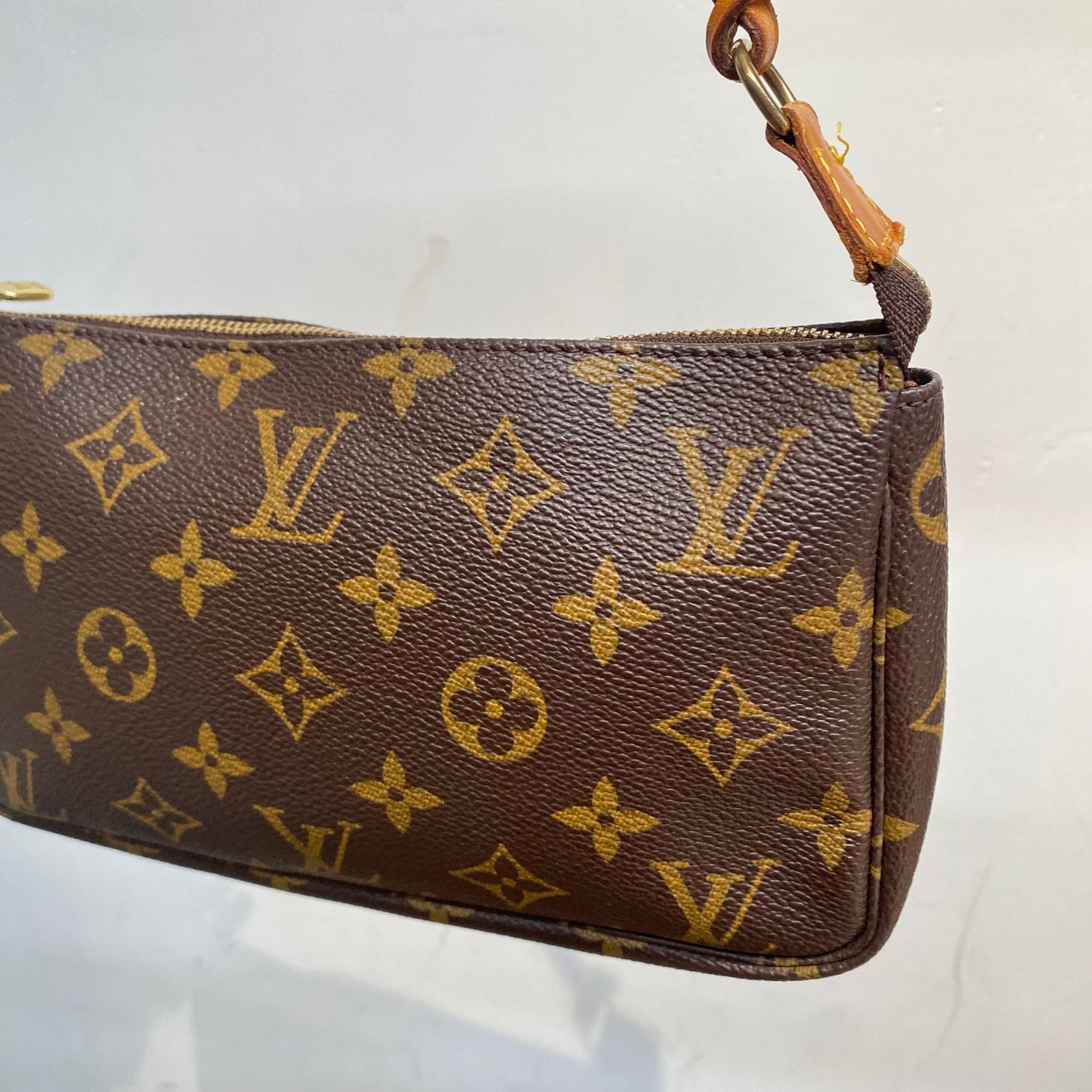 LV 麻將袋 Pochette Accessoires Monogram