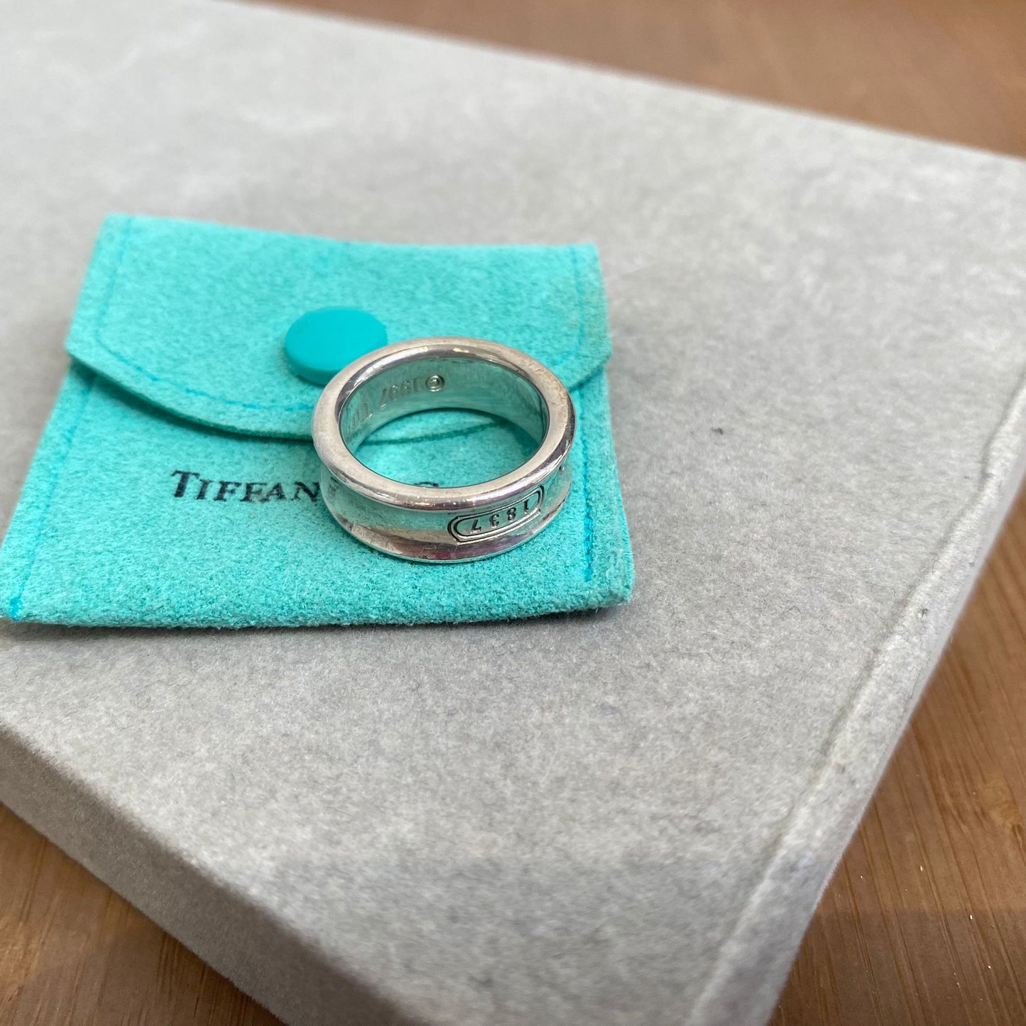 Tiffany戒指  有盒有塵袋