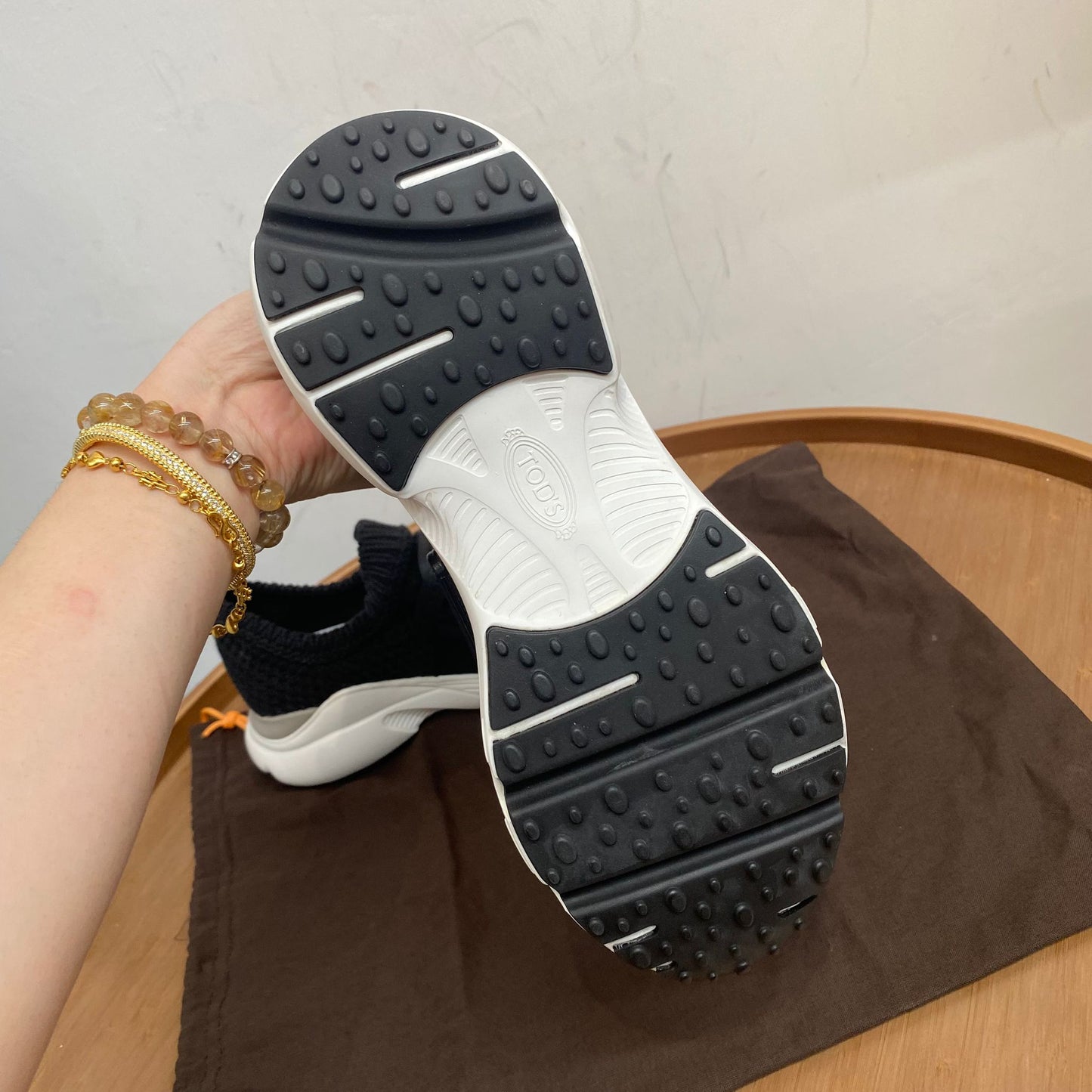 TODS 波鞋  有塵袋