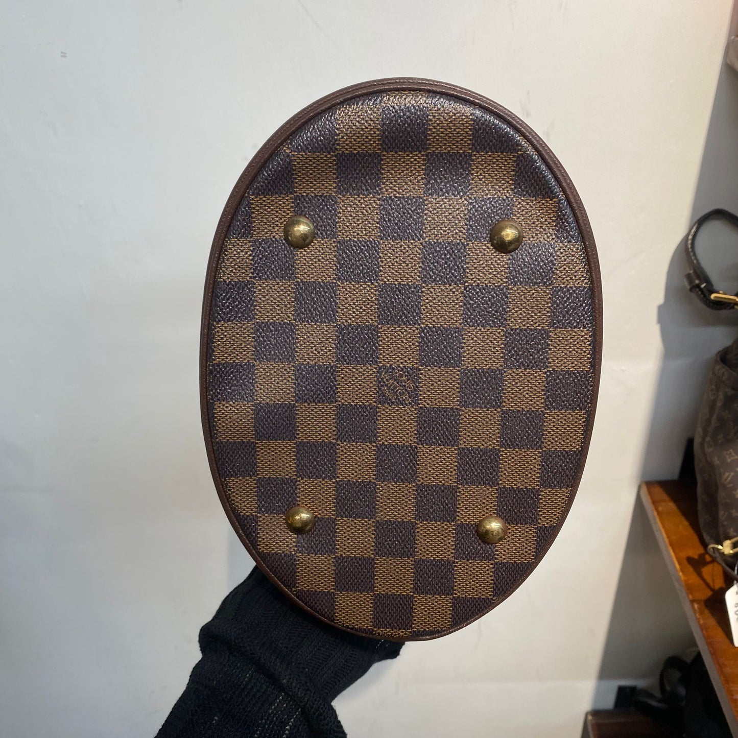 LV棋盤水桶Tote