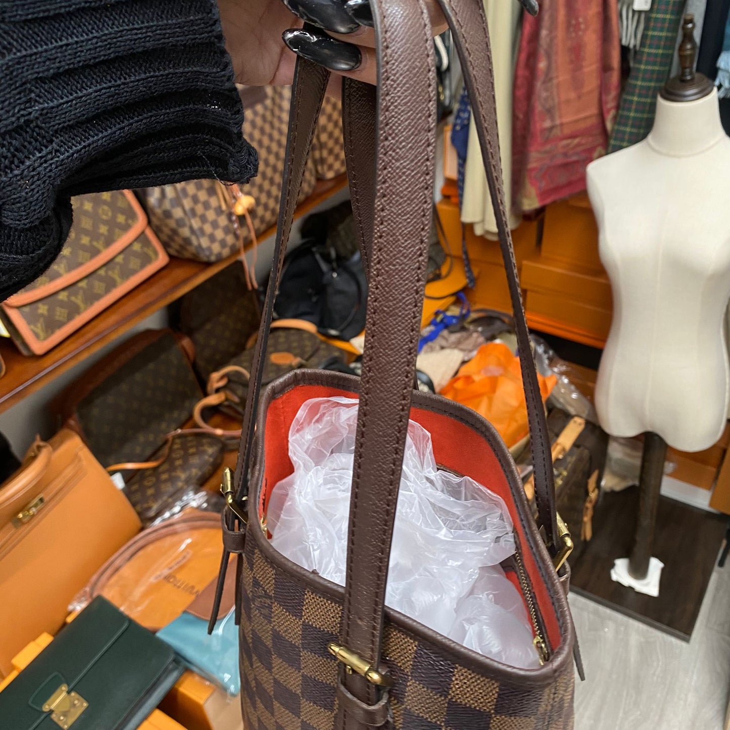 LV棋盤水桶Tote