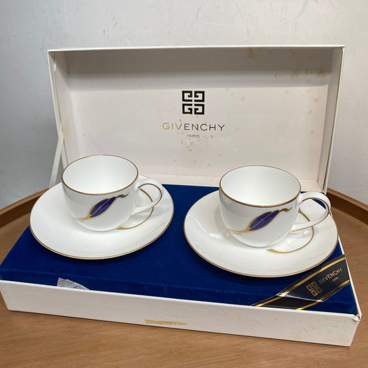 Givenchy 杯碟Set 有盒