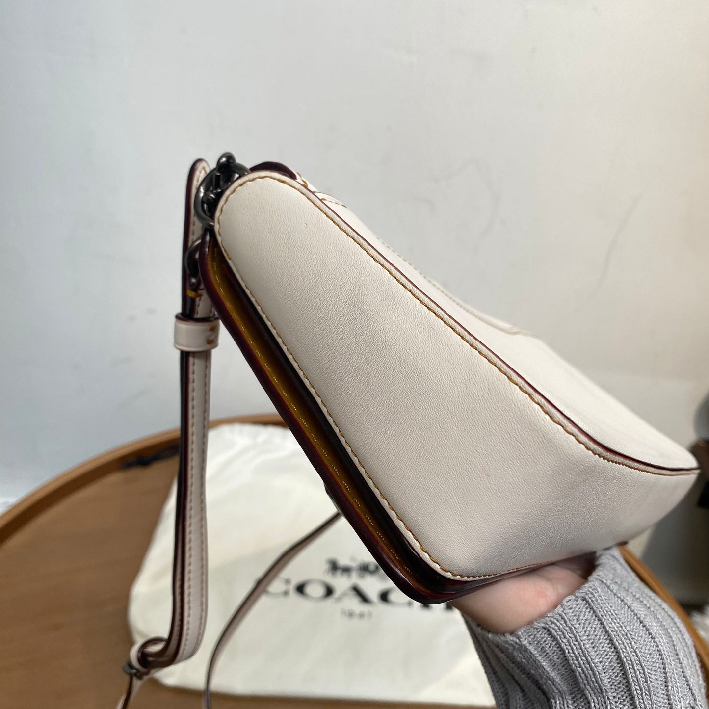 COACH 斜孭袋 有塵袋