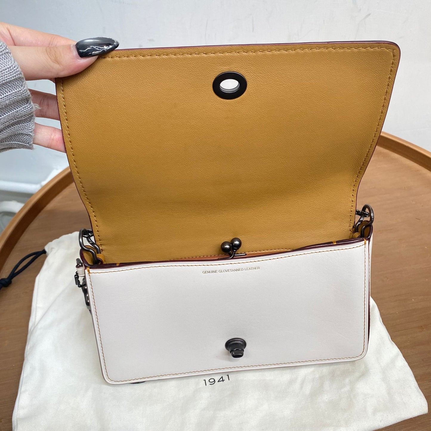 COACH 斜孭袋 有塵袋
