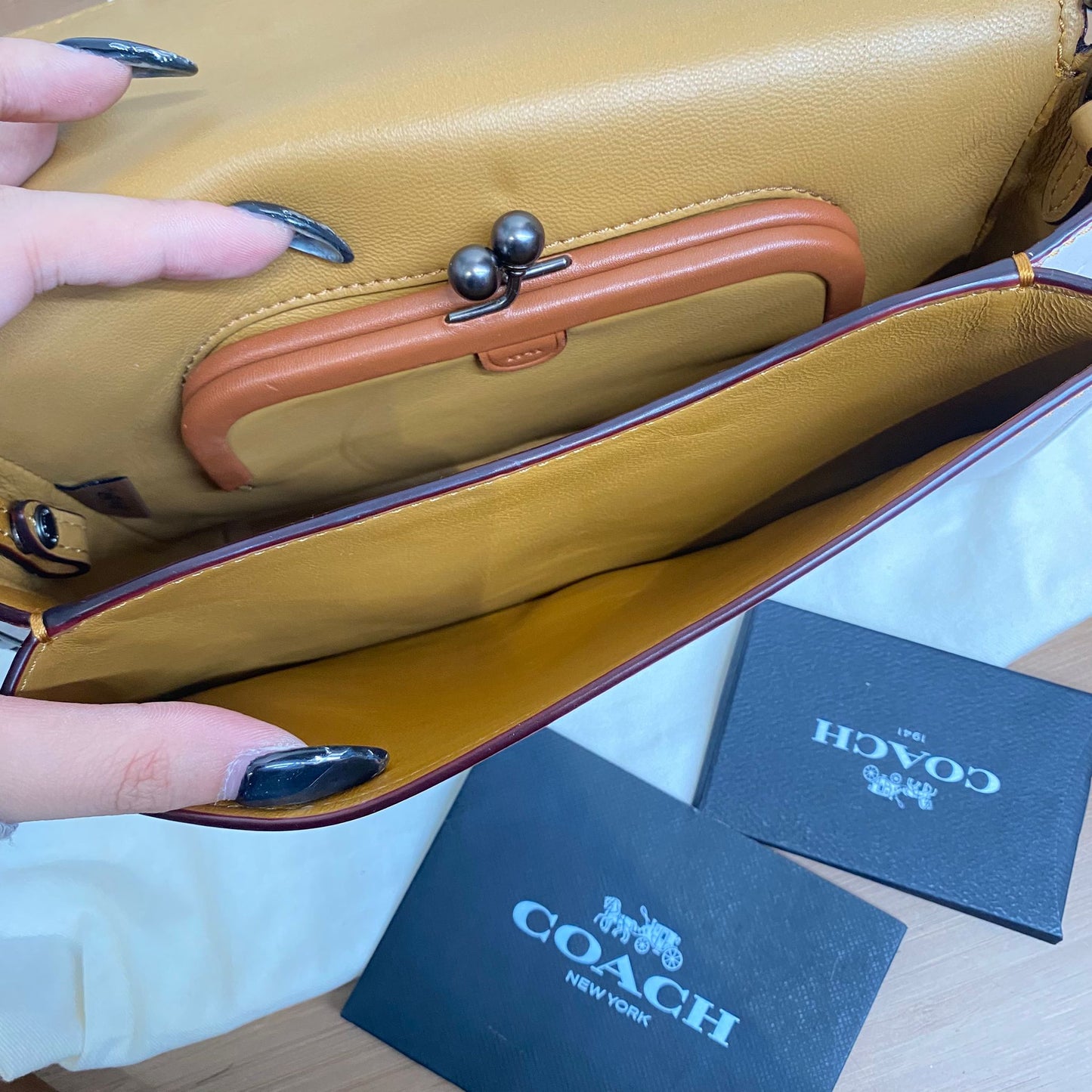 COACH 斜孭袋 有塵袋