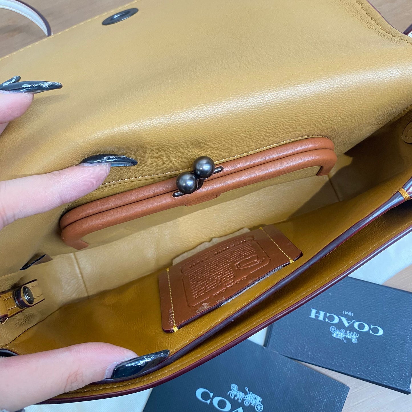 COACH 斜孭袋 有塵袋
