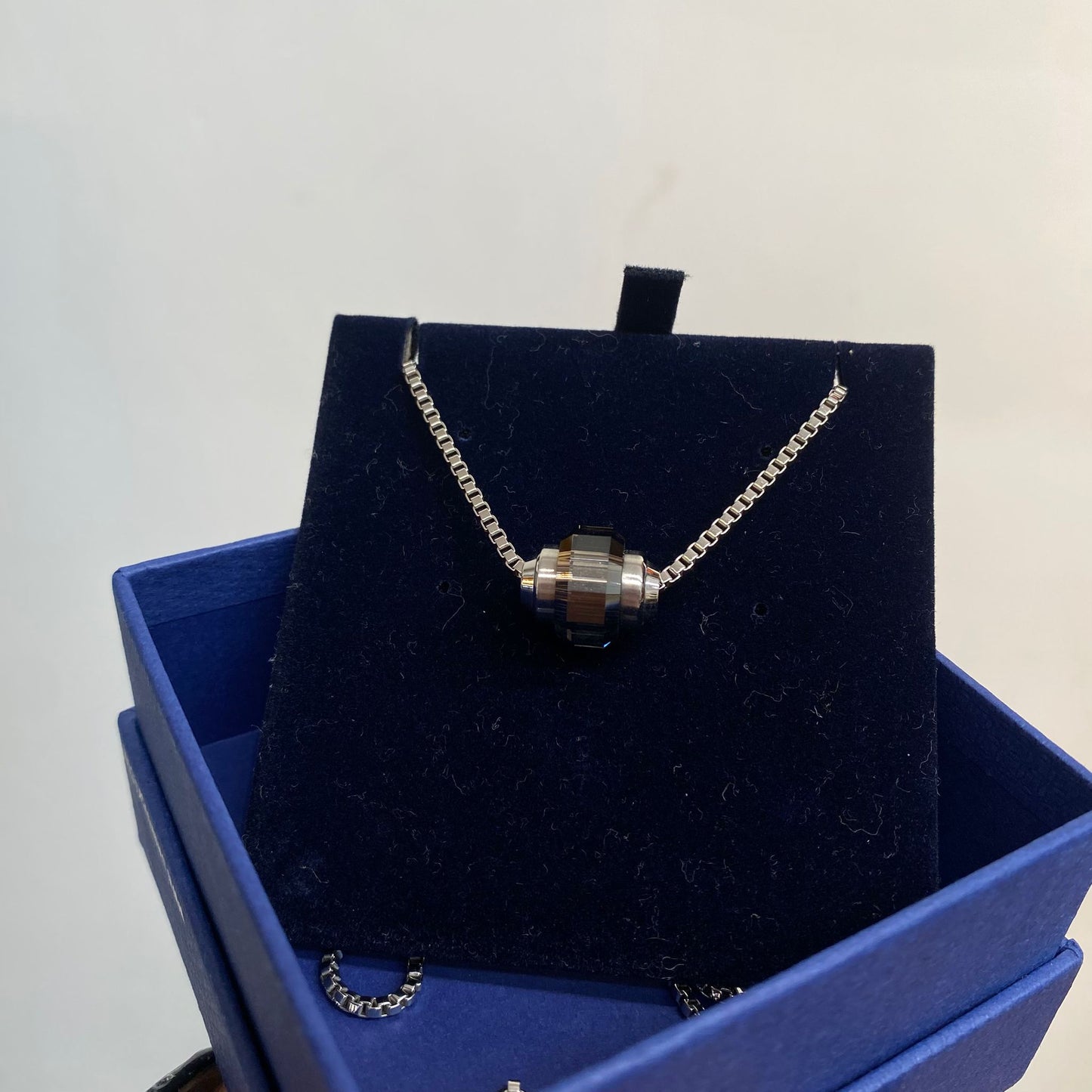SWAROVSKI 頸鏈 有盒