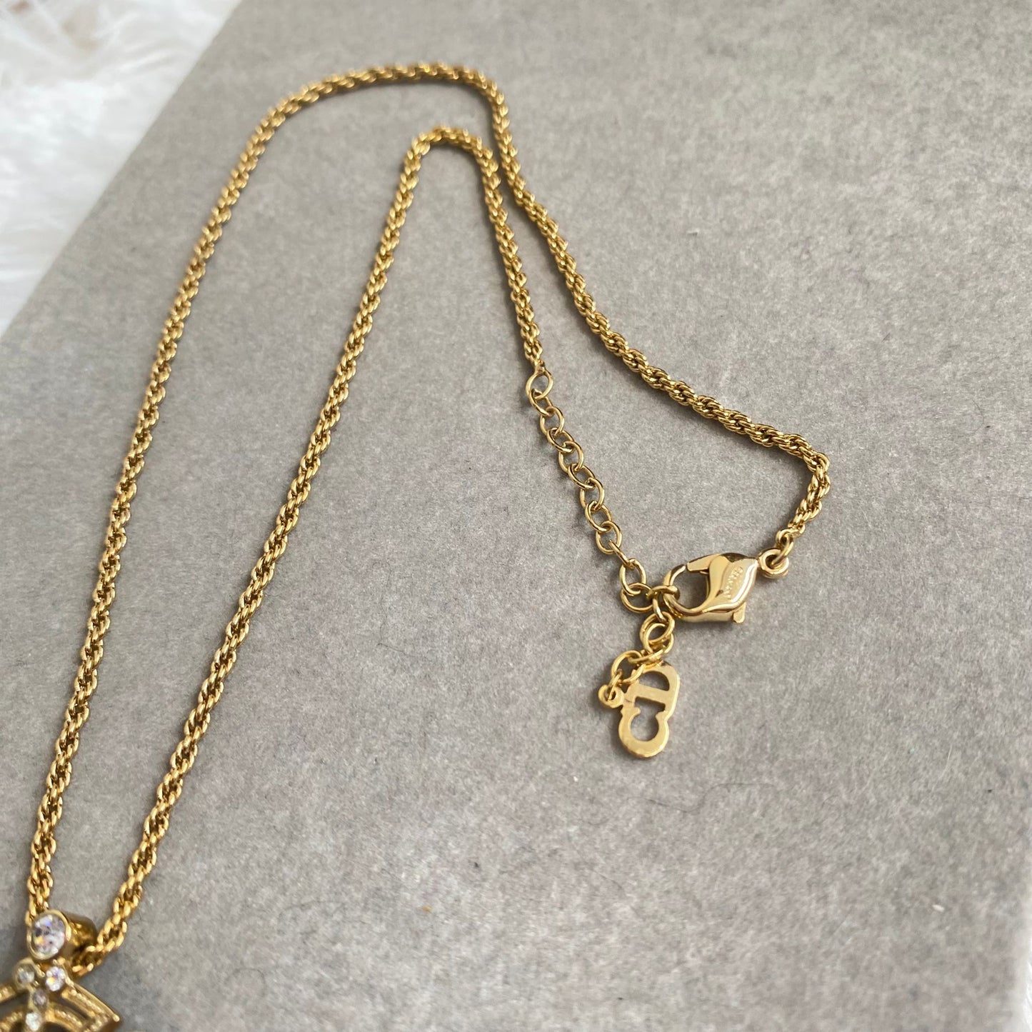 DIOR 南瓜頸鏈