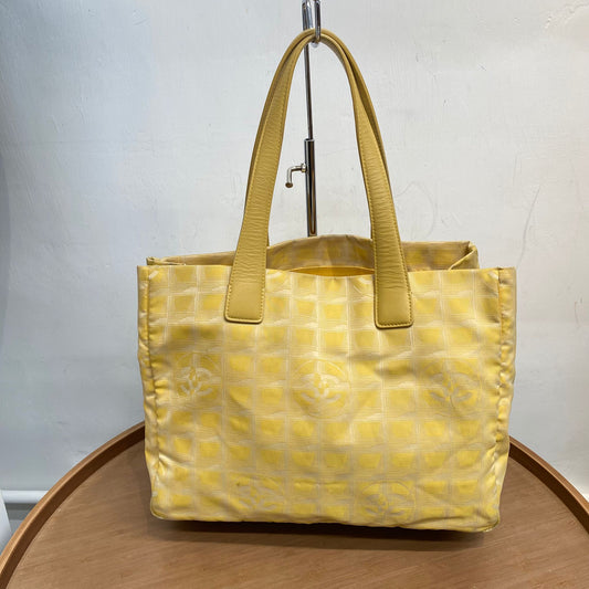 Chanel 冰格Tote 有卡貼