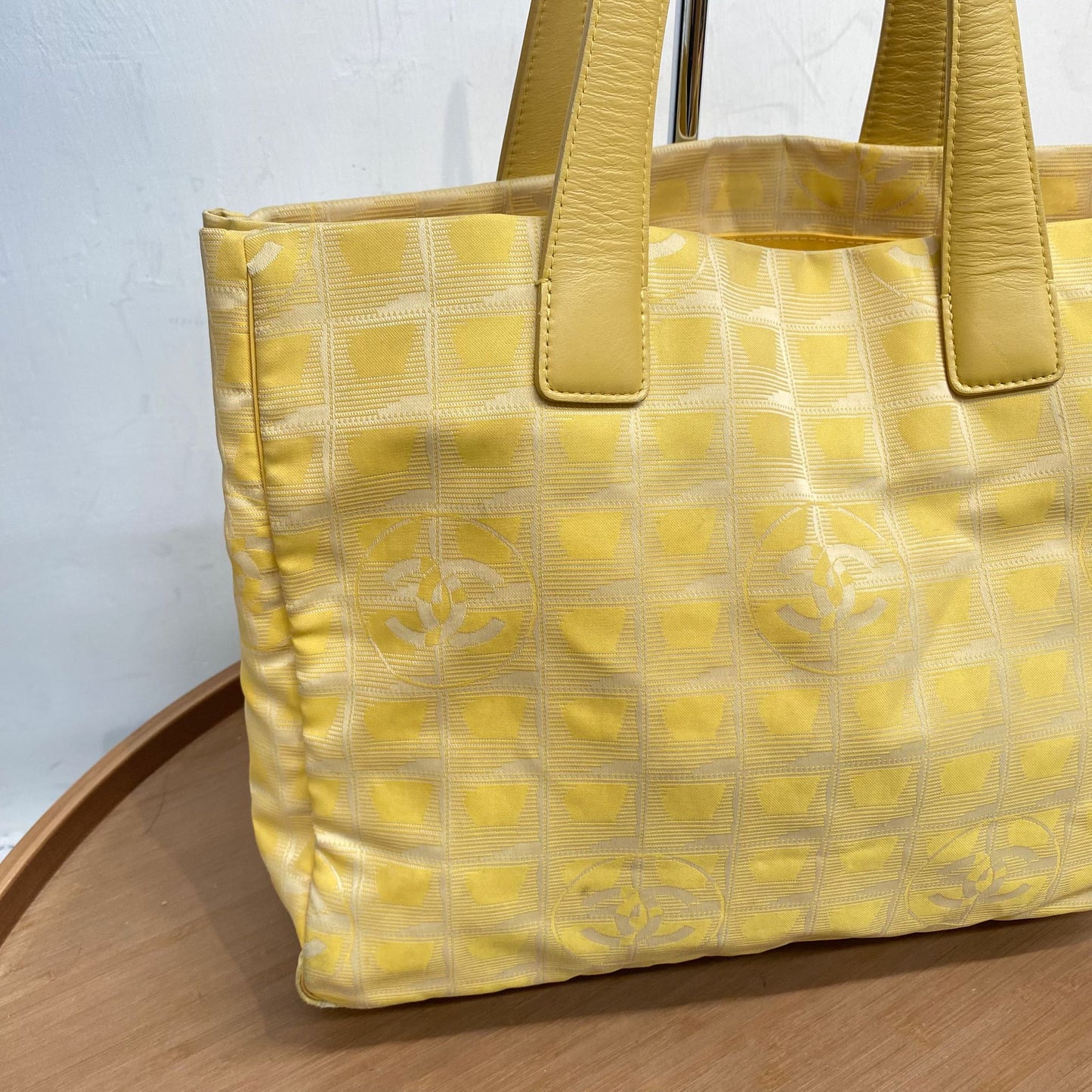 Chanel 冰格Tote 有卡貼