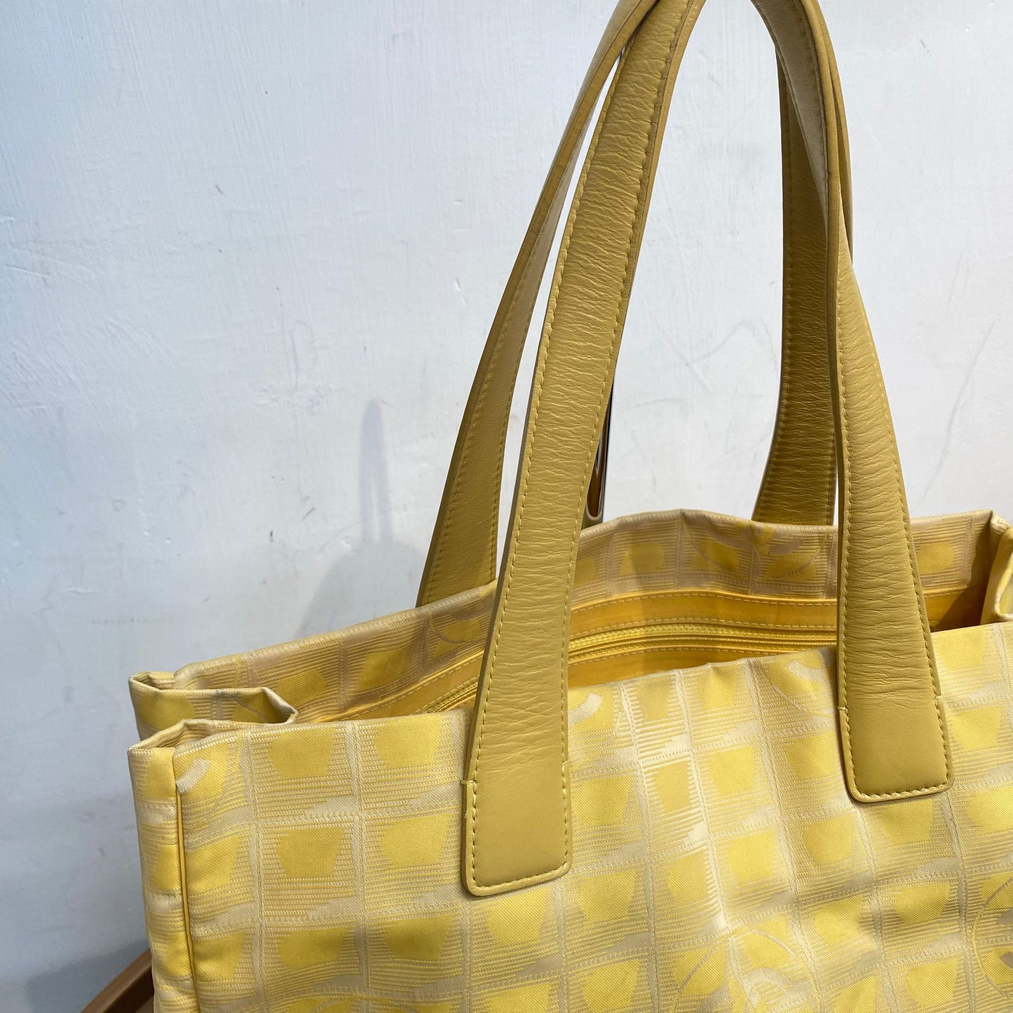 Chanel 冰格Tote 有卡貼