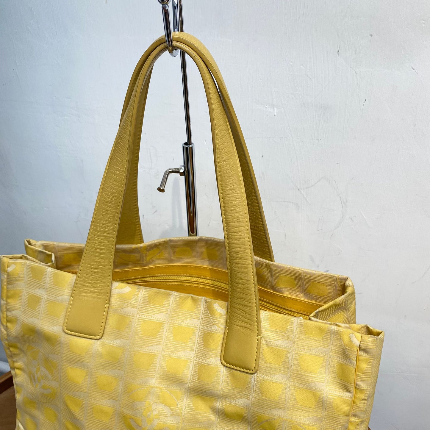 Chanel 冰格Tote 有卡貼