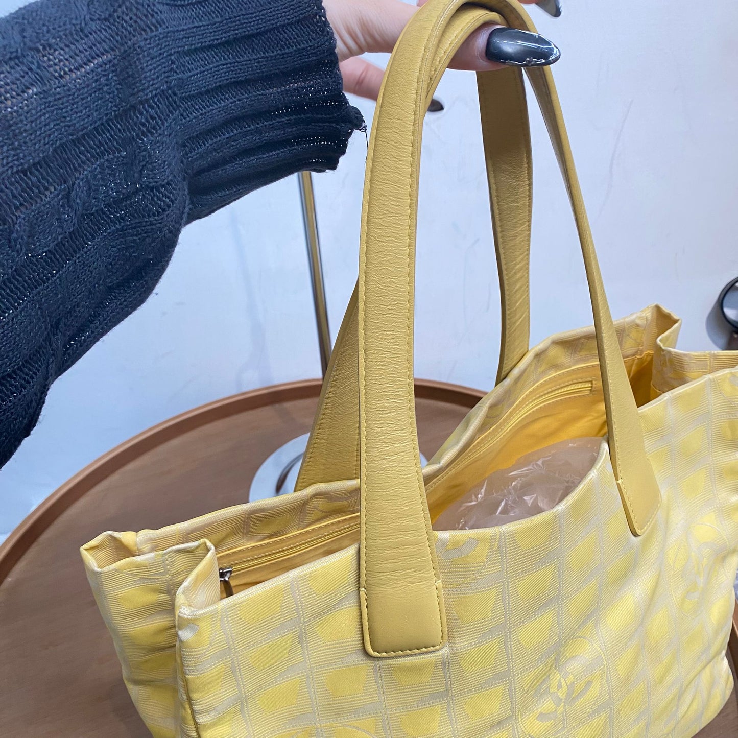 Chanel 冰格Tote 有卡貼