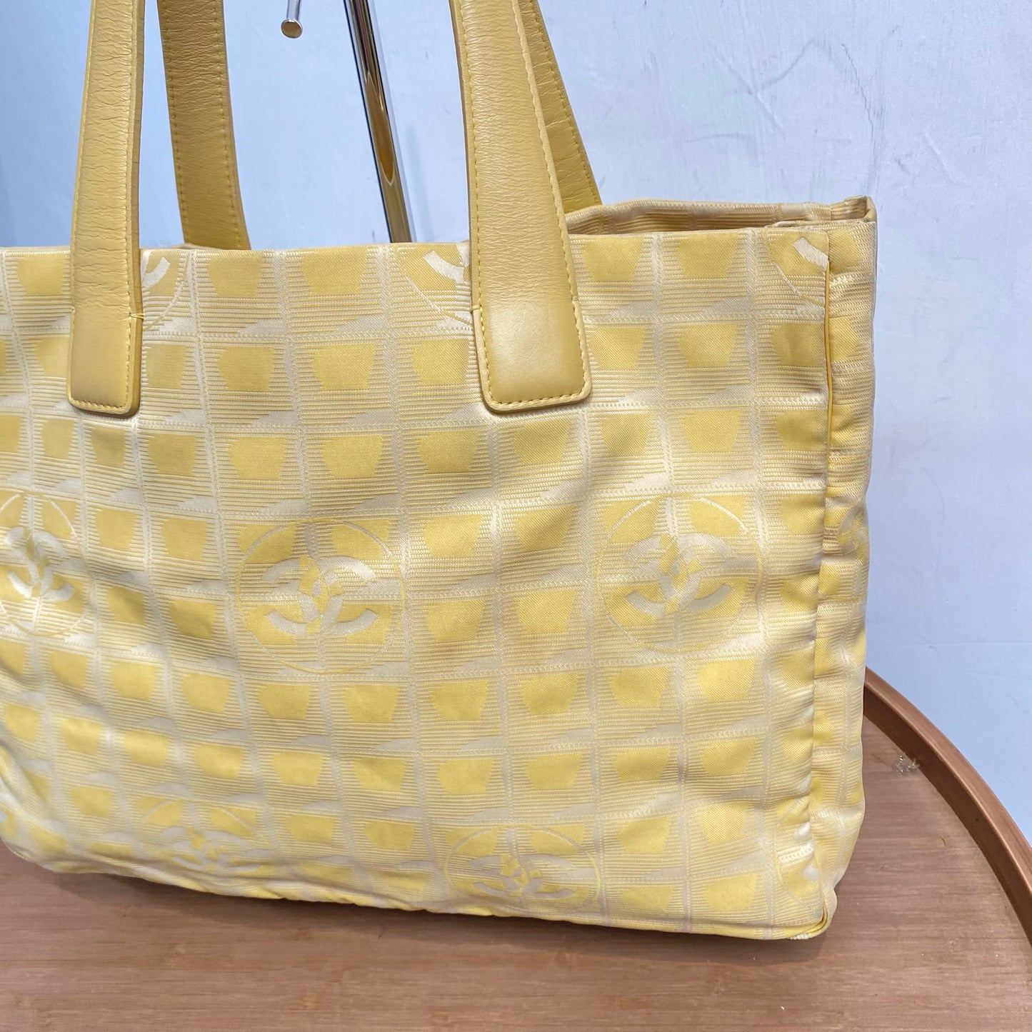 Chanel 冰格Tote 有卡貼