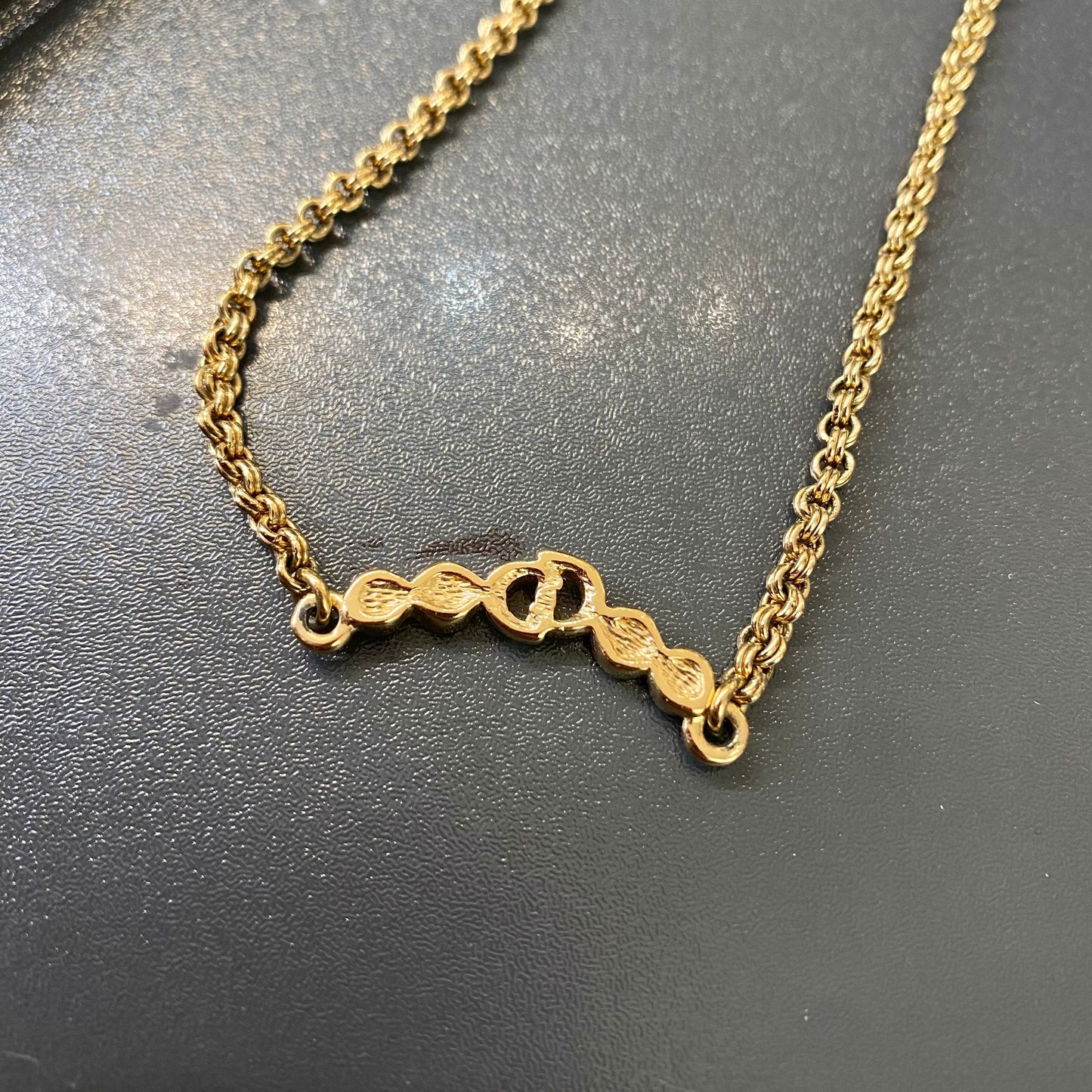 DIOR 4鑽頸鏈