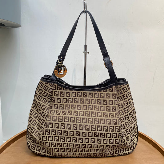 FENDI Tote