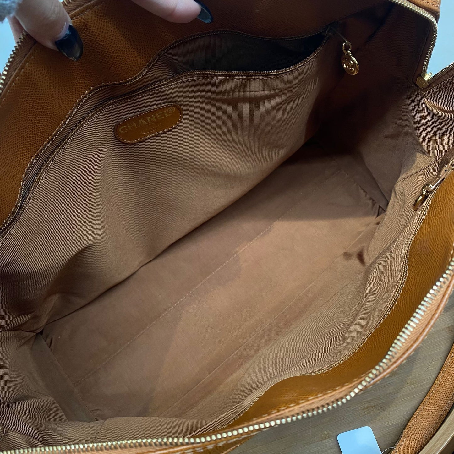 Chanel Tote 有貼